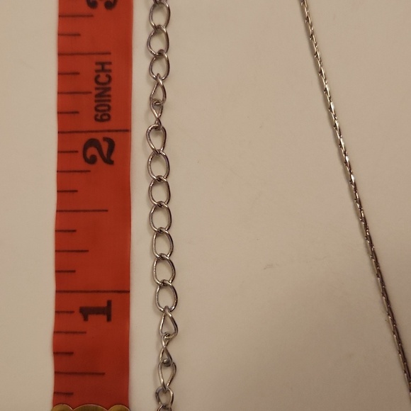 NWT Cookie Lee Vintage Silvertone Floral Shell 2 In 1 Pendant Necklace - Picture 10 of 11